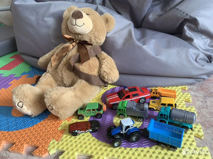 Синий трактор маленький