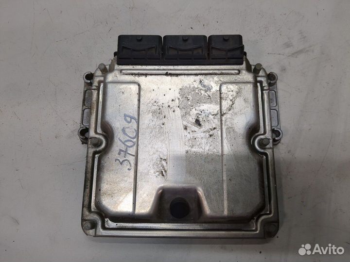 Блок управления двигателем Renault Megane, 2001