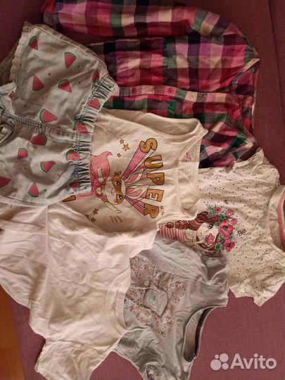 Пакет с детскими вещами