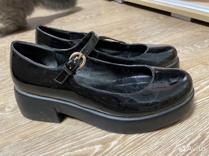 Туфли женские
