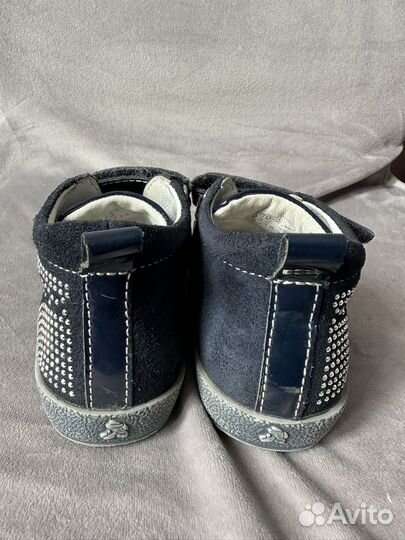 Ботинки демисезонные для девочки 23