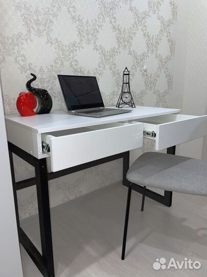 Компьютерные столы для дома