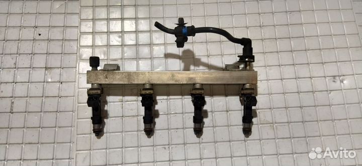 Рейка топливная (рампа) Opel Corsa D 1.2