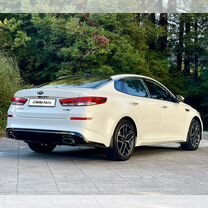 Kia Optima 2.4 AT, 2018, 112 000 км, с пробегом, цена 2 499 000 руб.