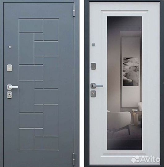 Дверь входная серая металлическая
