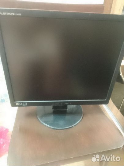 Монитор Asus