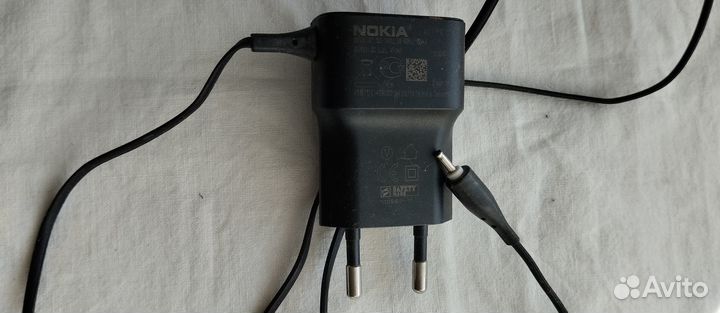 Сетевое зарядное устройство