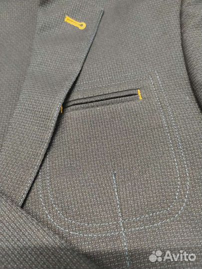 Классический костюм