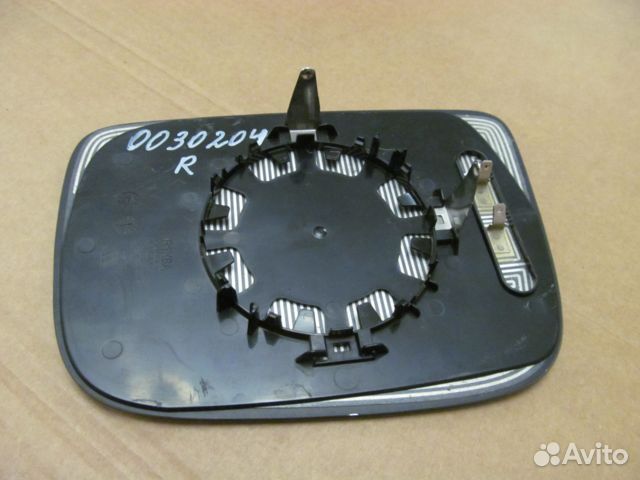 Зеркальный элемент правый Volvo Xc60 2008