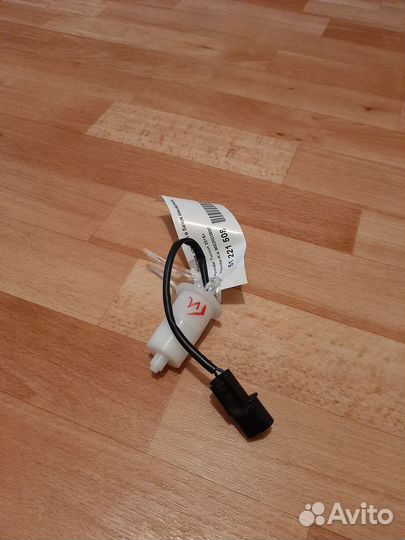 Датчик уровня стеклоомывающей жидкости tucson