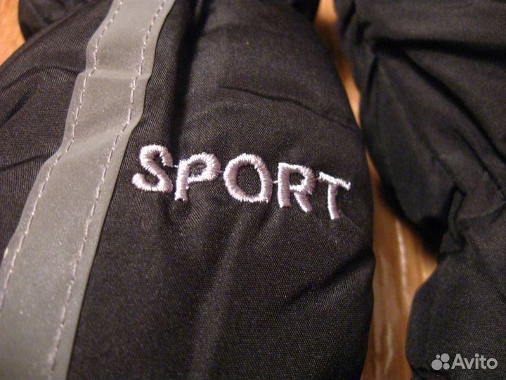 Варежки детские непромокаемые на 4-5 лет. Новые