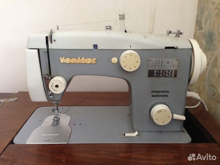 Швейная машина Veritas 8014/35 с тумбой