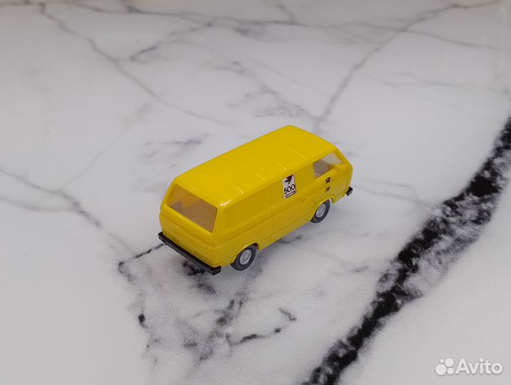 Volkswagen Transporter T3 (1980-1990), жёлтый