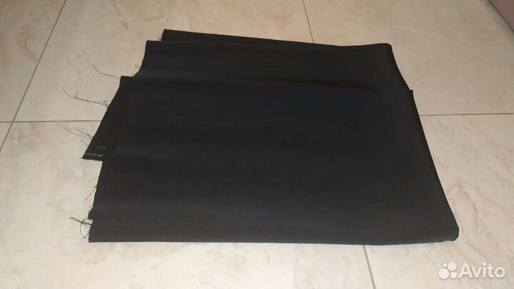 Отрез черного трикотажа