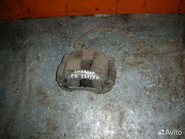 Суппорт передний правый Geely emgrand 2008