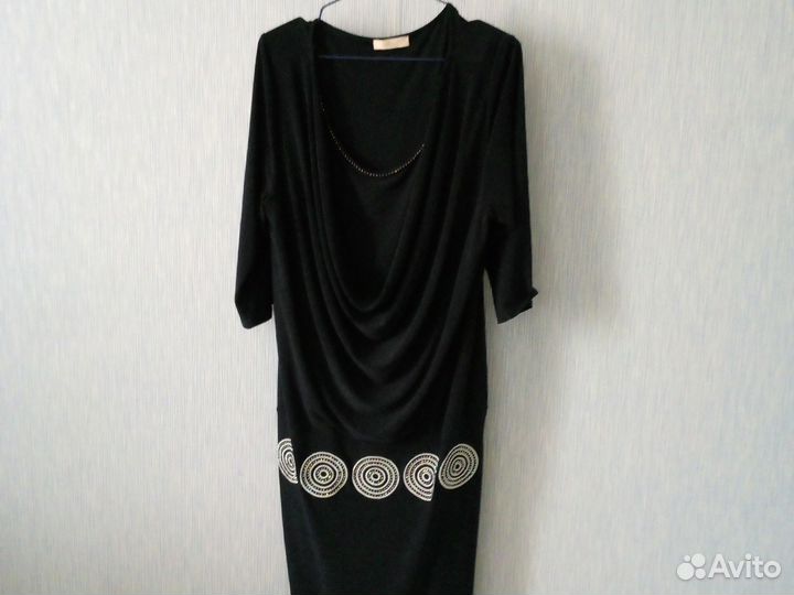 Продам женское платье
