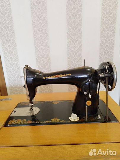 Швейная машина Подольск ножная