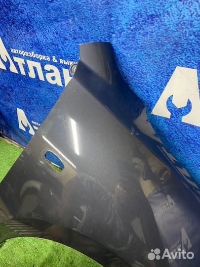 Крыло переднее правое Mazda 3 BK седан Z6 2007