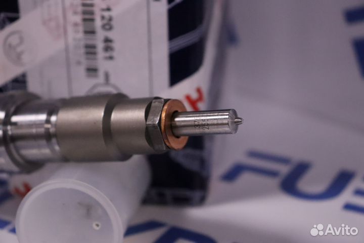 Форсунка топливная 0445120461