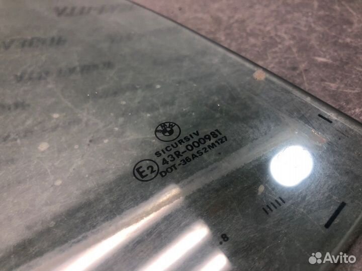 Стекло двери заднее правое Bmw 3-Series E46 M43B19