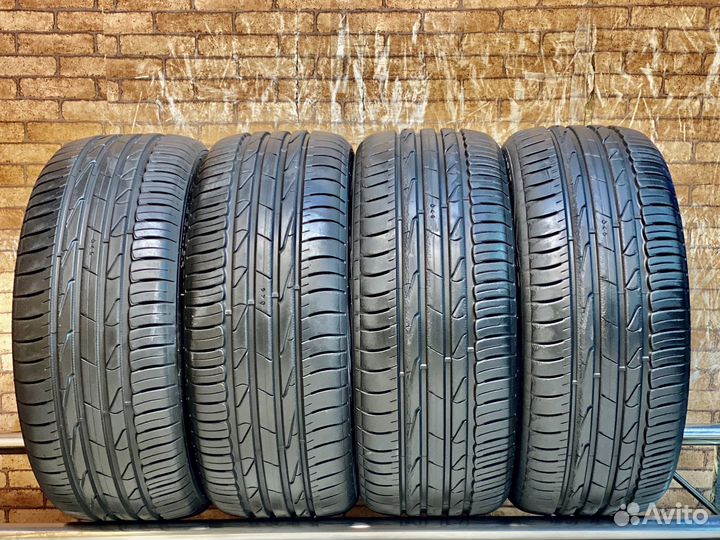 Nokian Tyres Hakka Blue 3 215/45 R16 90V
