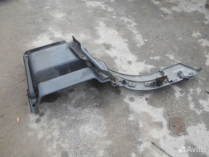 Трап в сборе Mercedes-Benz