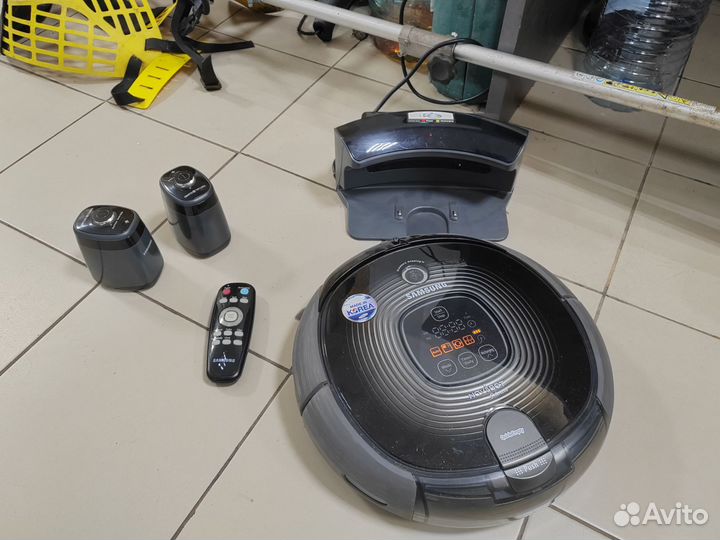 Робот пылесос моющий Samsung