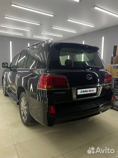 Lexus LX 5.7 AT, 2011, 250 300 км