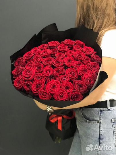 Цветы. Букет 51 красная роза