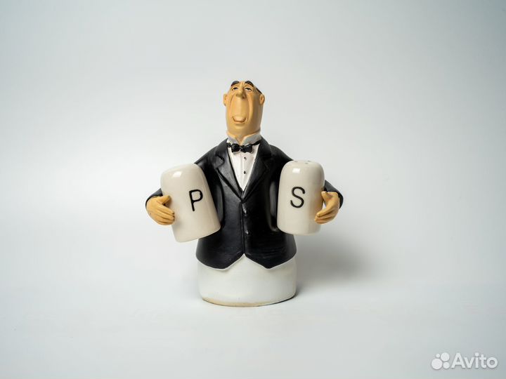 Солонка и перечница Официант фигурка