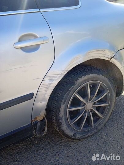 Volkswagen Passat, 2001