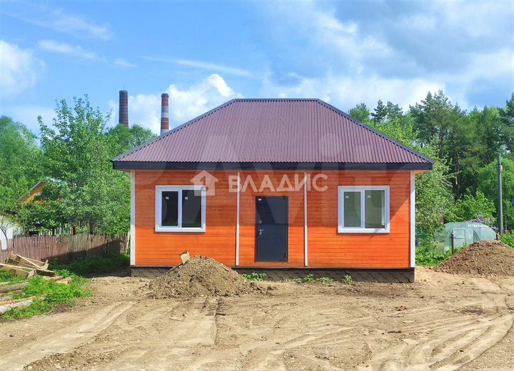 Дом 76 м² на участке 7 сот.