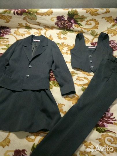 Форма школьная 4 предмета