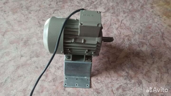 Электроточило Трёхфазный электродвигатель Siemens