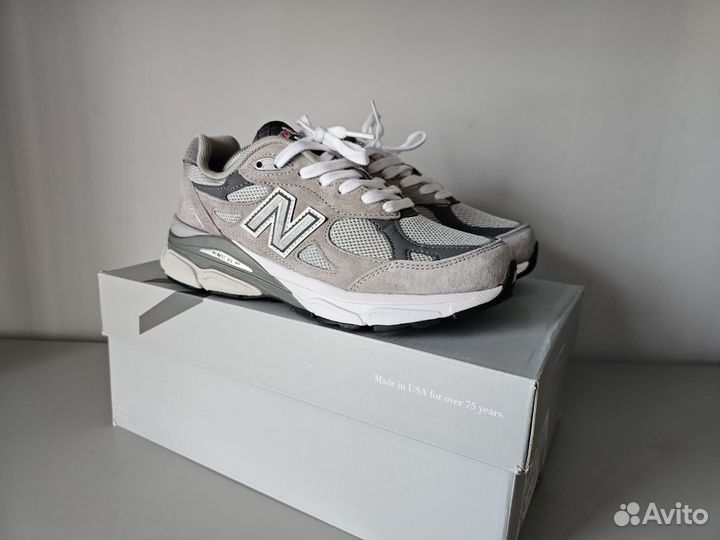 Кроссовки женские New Balance 990 v3