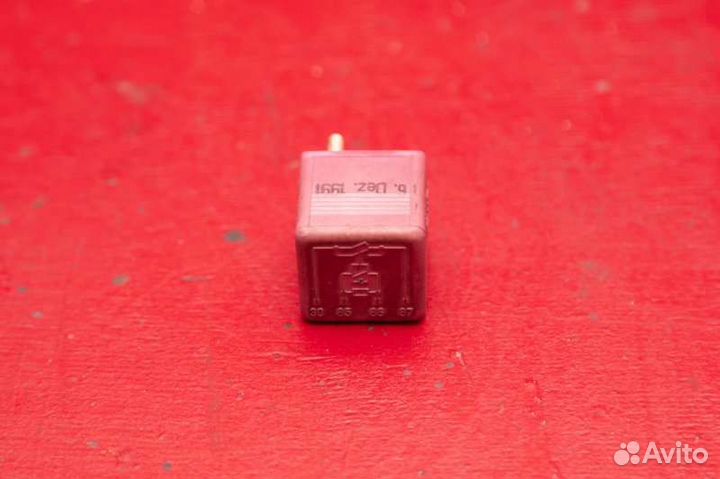 Реле Mercedes S500 W140 M119 1991