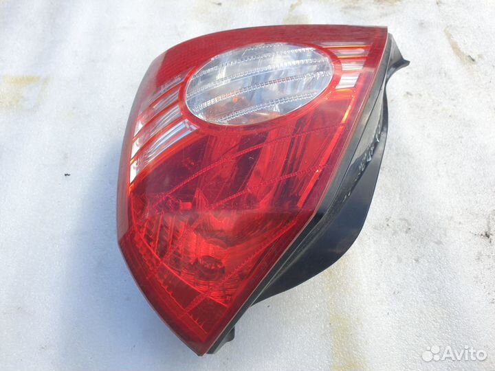 Фонарь задний правый Hyundai Elantra 3 XD Элантра