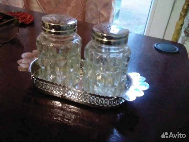 Солонка и перечница