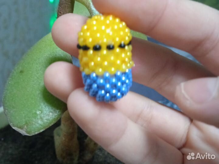 Амигуруми из бисера миньон