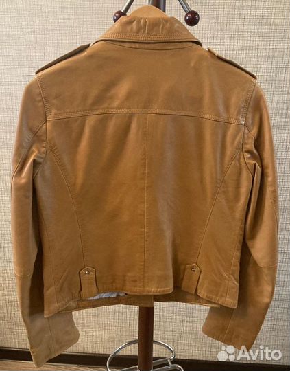 Кожаная куртка косуха massimo dutti