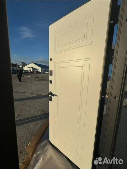 Дверь входная