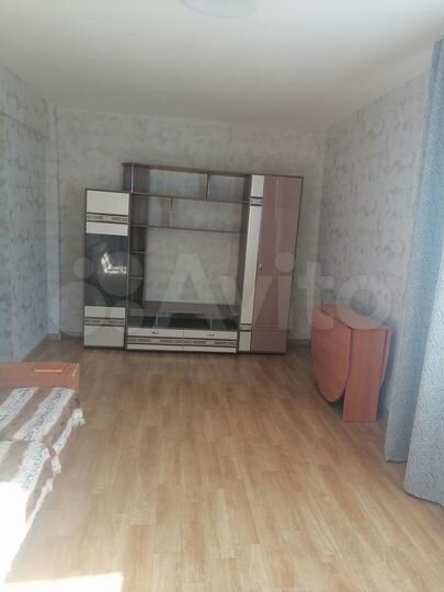2-к. квартира, 43 м², 1/5 эт.