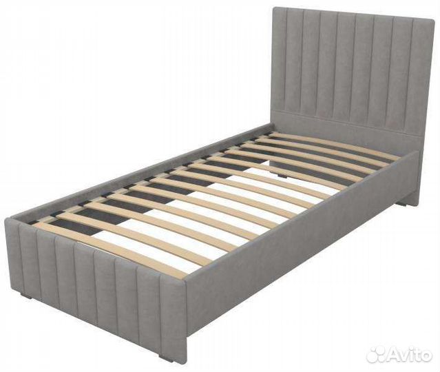 Детская кровать с мягкой спинкой