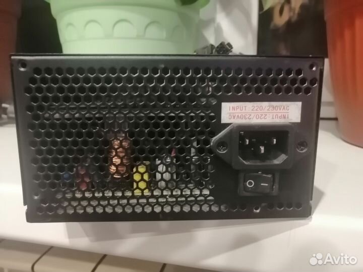 Блок питания Ginzzu 700W