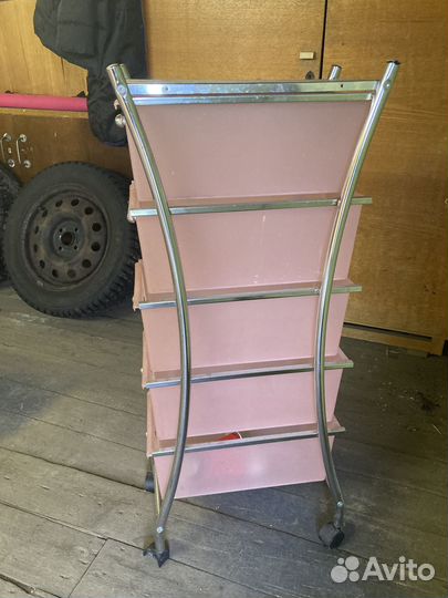 Этажерка на колесиках с ящиками