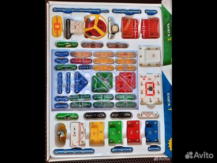 Электронный конструктор знаток 999