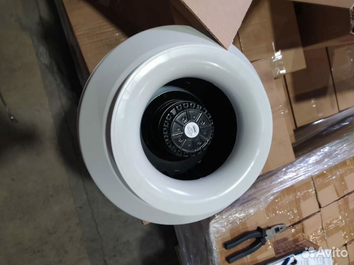 Канальный вентилятор пластик