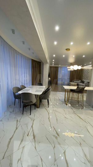 3-к. квартира, 150 м², 12/20 эт.