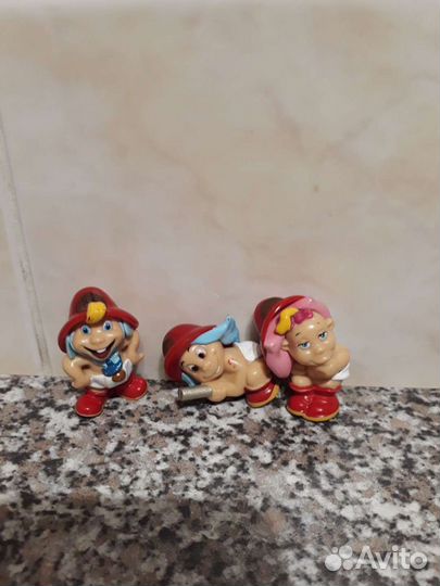 Игрушки из киндера