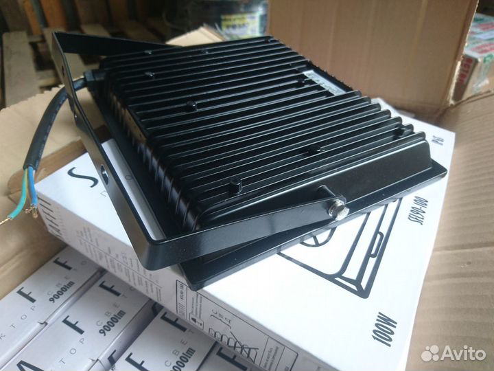 Прожектор светодиодный 100Вт saffit